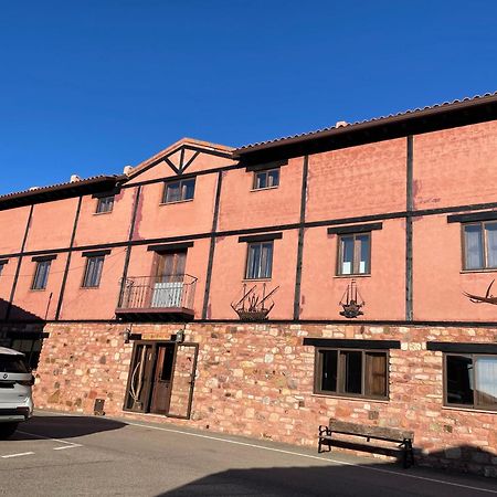 Tres Navios En El Mar Casa Rural De 10 Habitaciones Con Bano Individual Precios Web Montejo de Tiermes エクステリア 写真