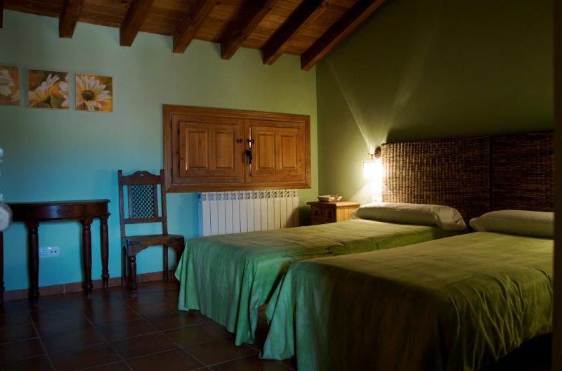 Tres Navios En El Mar Casa Rural De 10 Habitaciones Con Bano Individual Precios Web Montejo de Tiermes エクステリア 写真