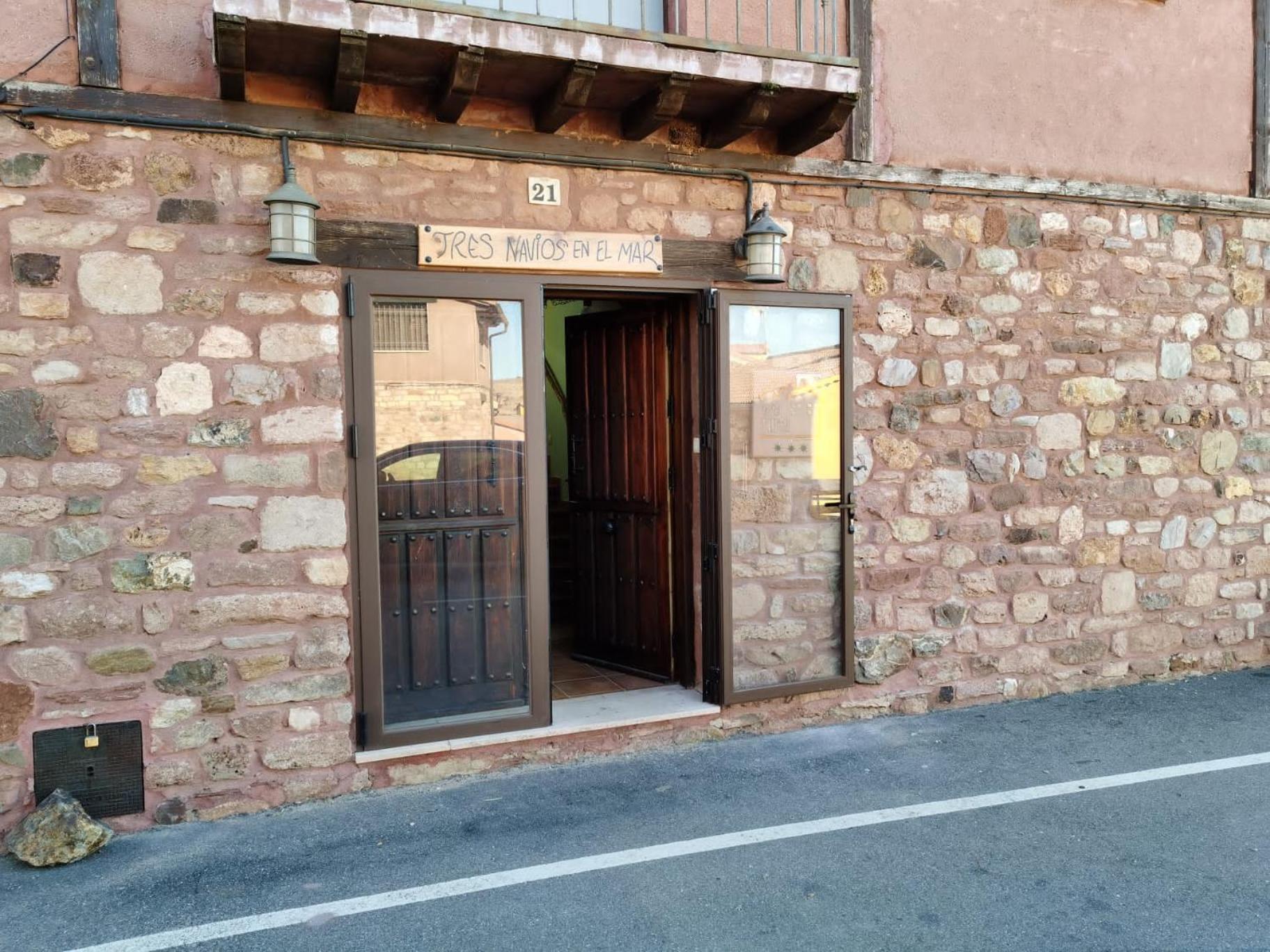 Tres Navios En El Mar Casa Rural De 10 Habitaciones Con Bano Individual Precios Web Montejo de Tiermes エクステリア 写真