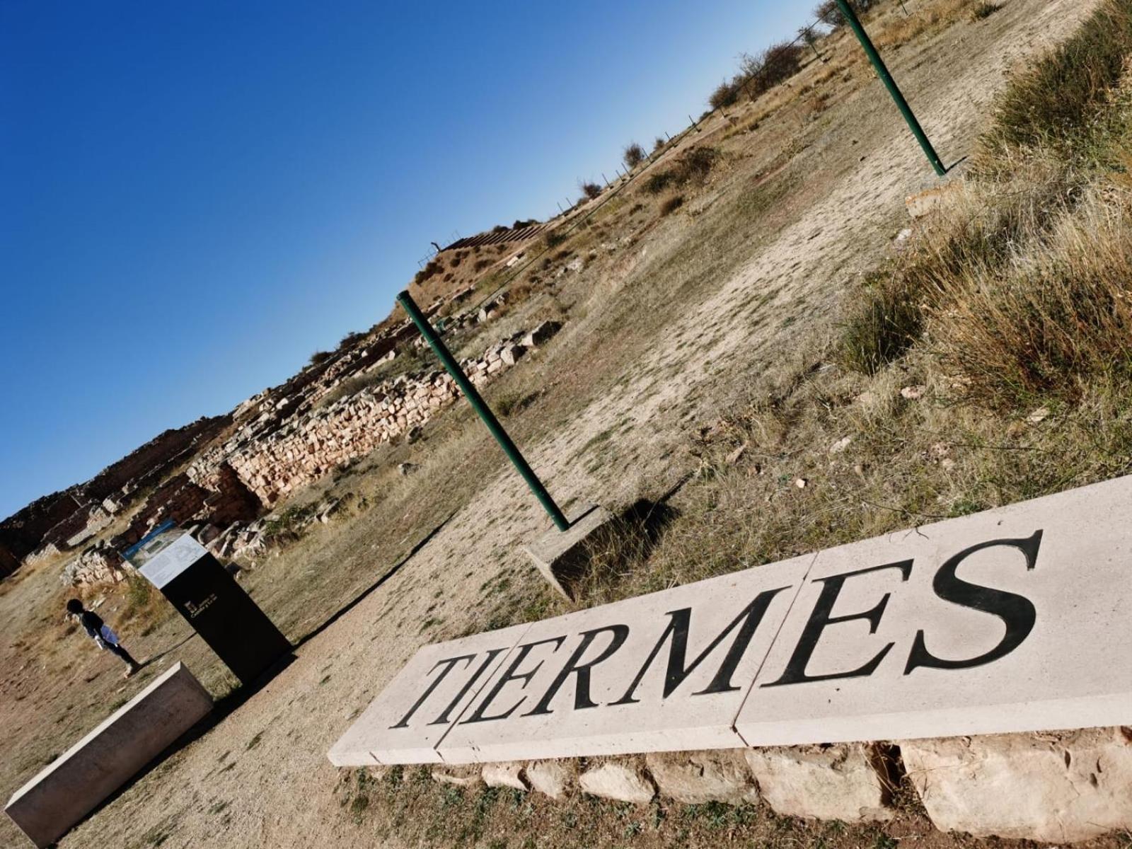Tres Navios En El Mar Casa Rural De 10 Habitaciones Con Bano Individual Precios Web Montejo de Tiermes エクステリア 写真